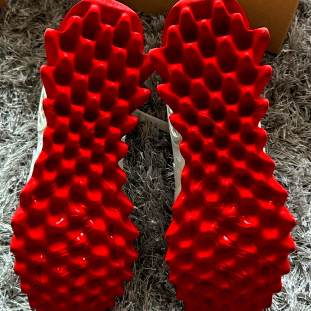 BRAND NEW Men's Christian Louboutin Gray, Gold & Red Loubishark Sneakers SIZE 44